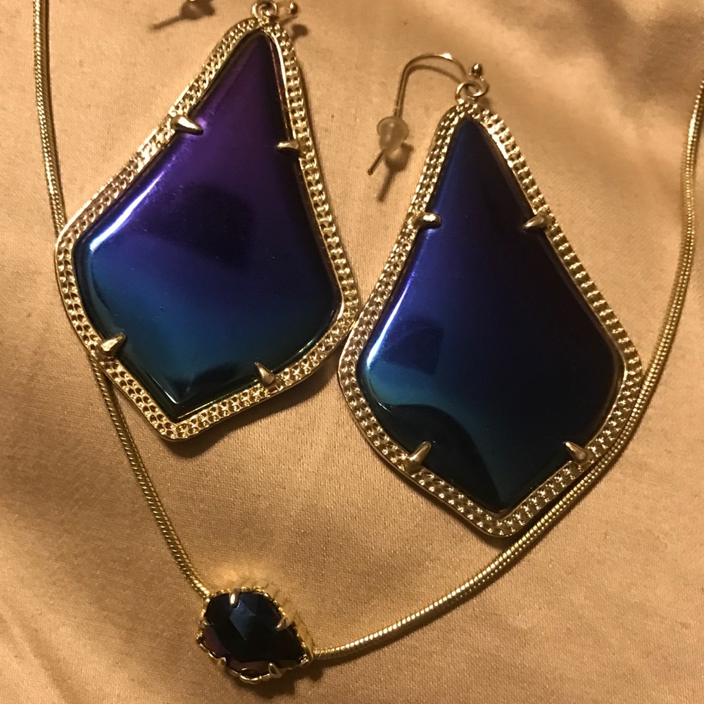 Black Iridescent Alexandras & Mara
